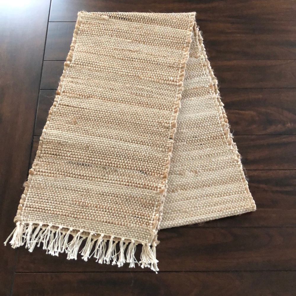 Table runner